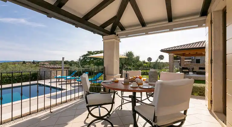 Sommerhus i Baldaši