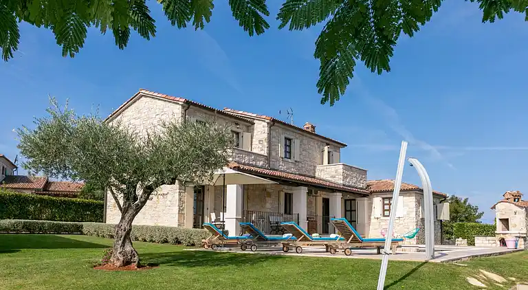 Sommerhus i Baldaši