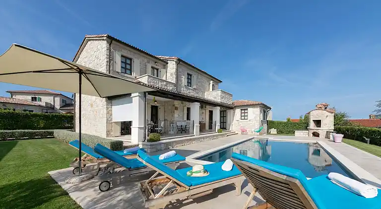 Sommerhus i Baldaši