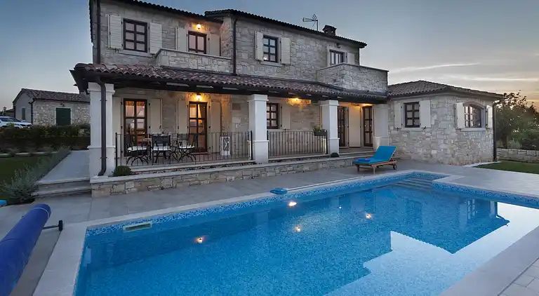 Sommerhus i Baldaši