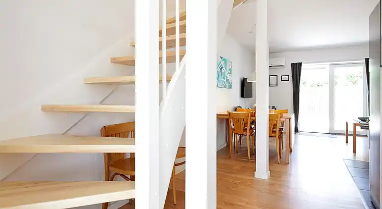 3 vær.lejl.,2 plan,fjordudsigt,PLUS