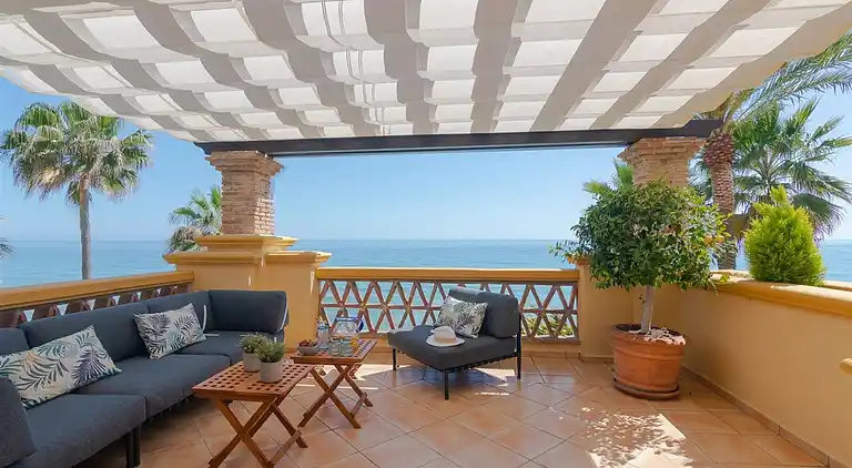 SUPERB FRONT LINE LOCATION - HEATED POOL