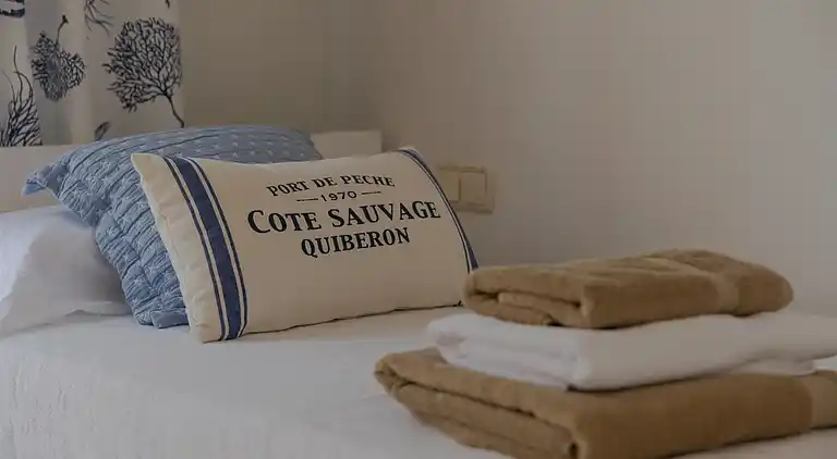 SUPERB FRONT LINE LOCATION - HEATED POOL