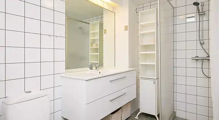 2 room,ground floor,44m2,PLUS