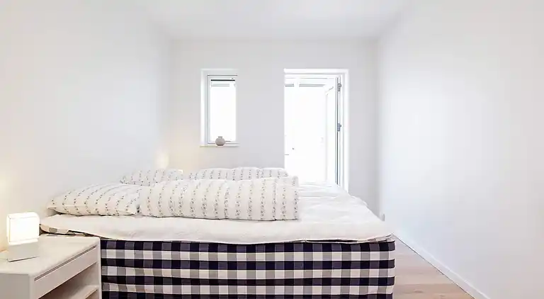 4 vær.lejl.,2 plan,fjordudsigt,PLUS