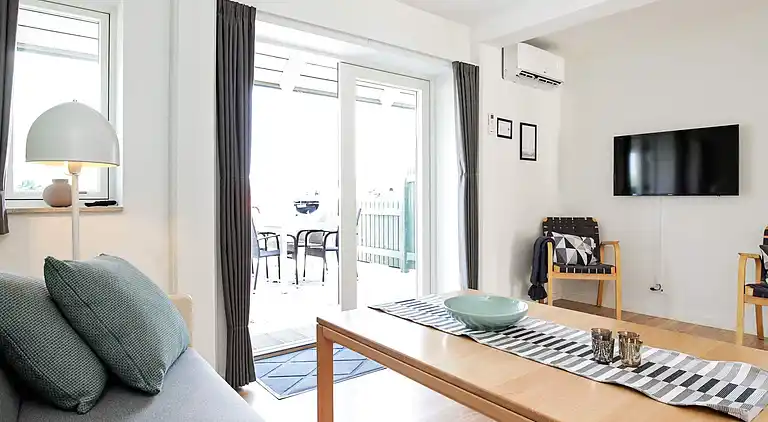 3 vær.lejl.,2 plan,fjordudsigt,PLUS