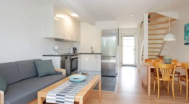 3 vær.lejl.,2 plan,fjordudsigt,PLUS