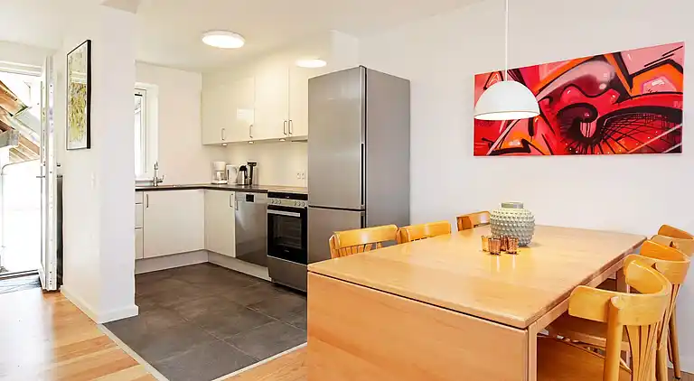 4 vær.lejl.,2 plan,fjordudsigt,PLUS