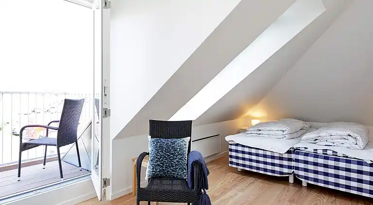 4 vær.lejl.,2 plan,fjordudsigt,PLUS