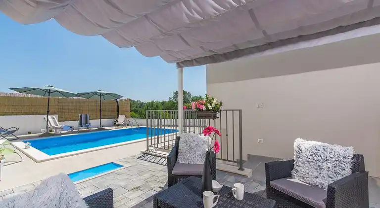 Cottage in Brajkovići