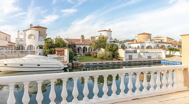 Villa in Empuriabrava