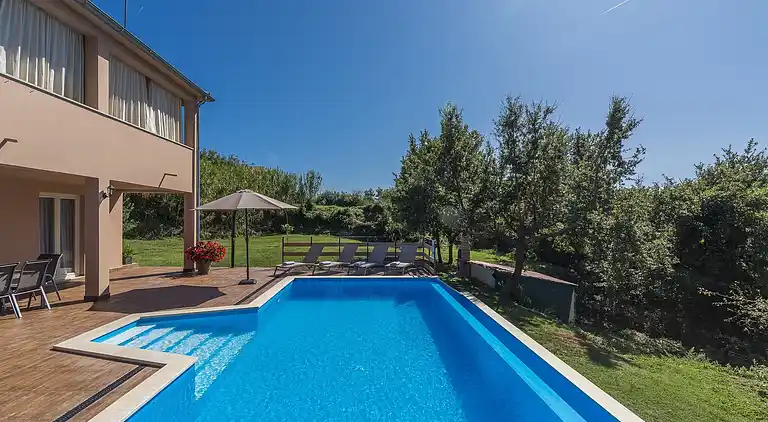 Gårdhus i Radetići