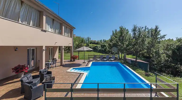 Gårdhus i Radetići