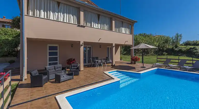 Gårdhus i Radetići