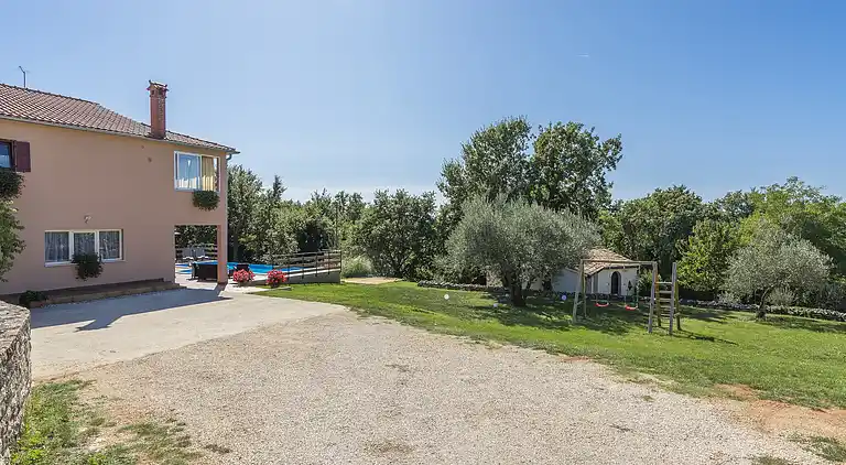 Gårdhus i Radetići