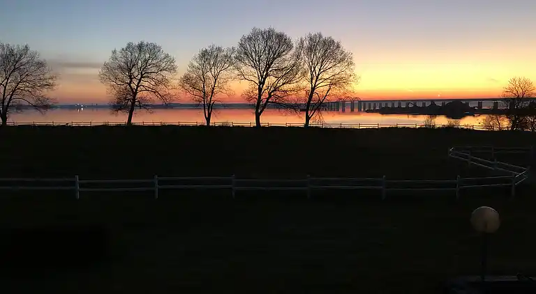 Country Estate with ocean view and 32 beds