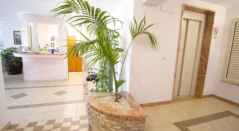 Studio Apartment PP2 - ETNA ROYAL VIEW