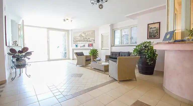 Studio Apartment PP2 - ETNA ROYAL VIEW