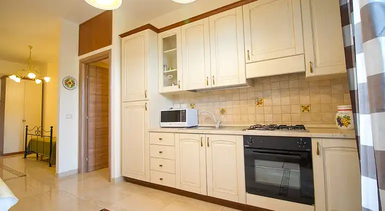 Studio Apartment PP2 - ETNA ROYAL VIEW