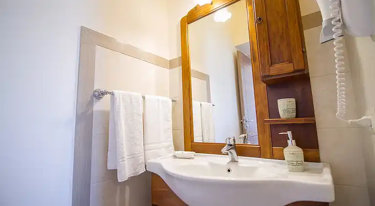 Studio Apartment PP2 - ETNA ROYAL VIEW