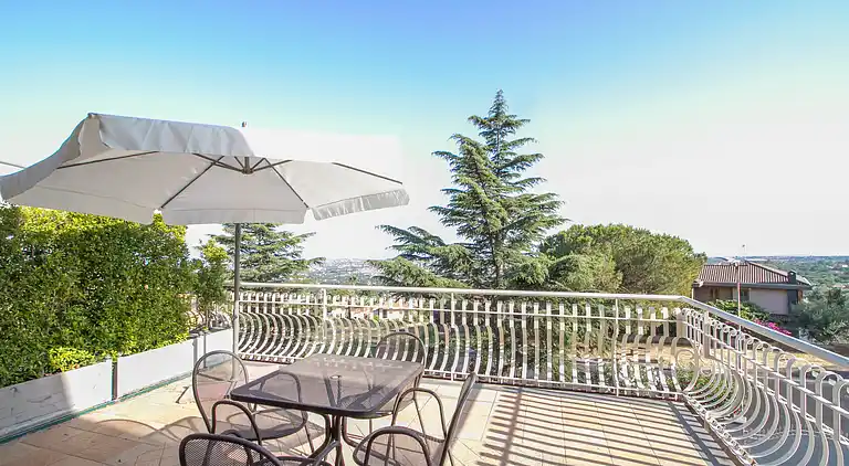 Studio Apartment PP2 - ETNA ROYAL VIEW