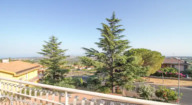 Studio Apartment PP2 - ETNA ROYAL VIEW