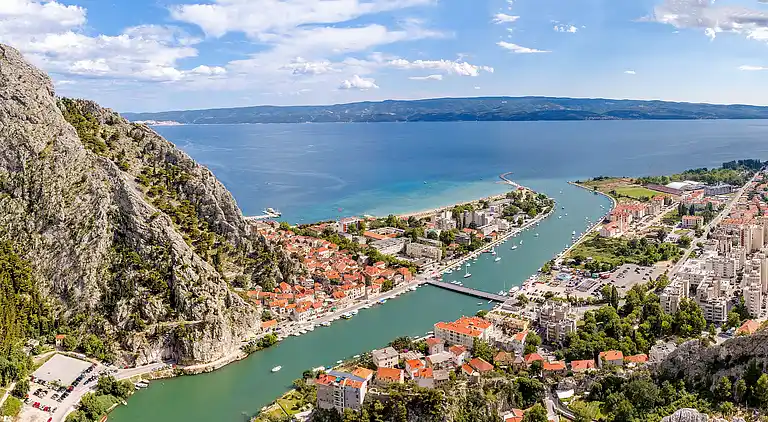 VILLA MILLA with private pool, jacuzzi, sauna, gym, max.8pax