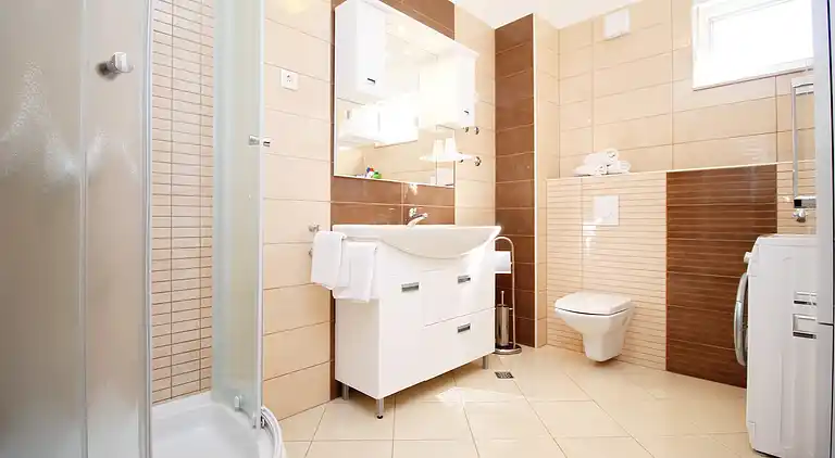 VILLA MILLA with private pool, jacuzzi, sauna, gym, max.8pax