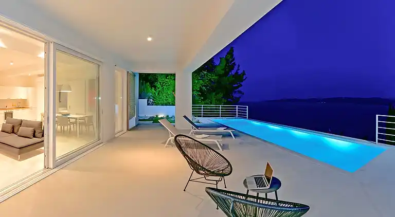 Villa V - private pool, special location & surroundings