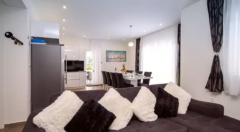 Villa Dasianda 90 m from the beach, private heated pool