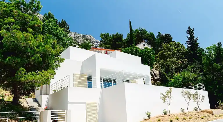 Villa V - private pool, special location & surroundings