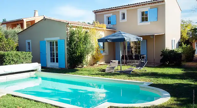 Holiday home in Saint-Saturnin-lès-Apt