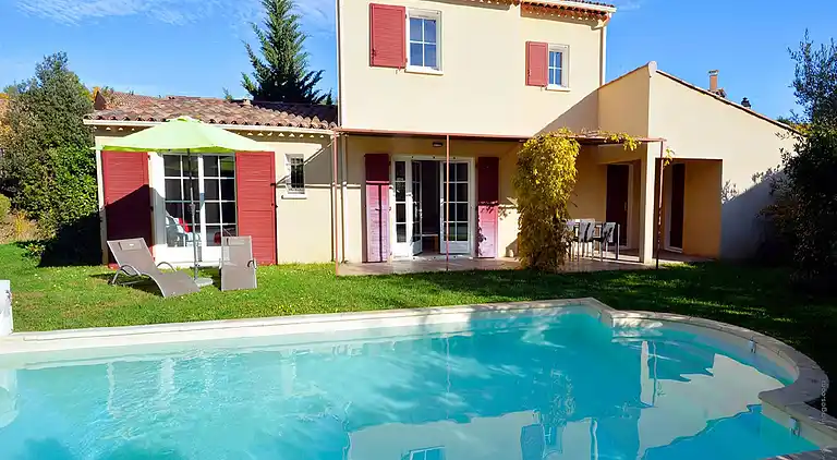 Holiday home in Saint-Saturnin-lès-Apt