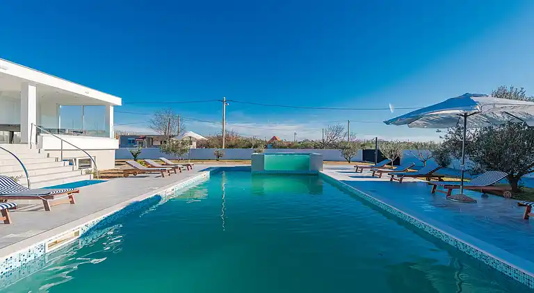 Sommerhus i Zemunik Donji