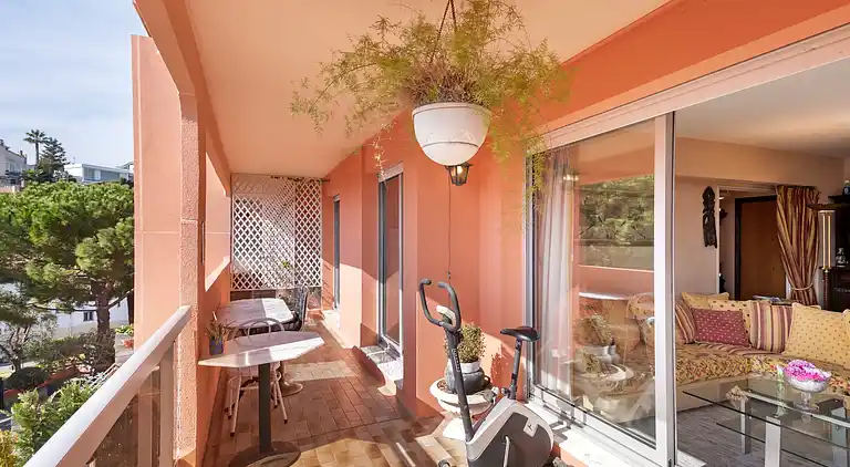 Apartment in Caucade