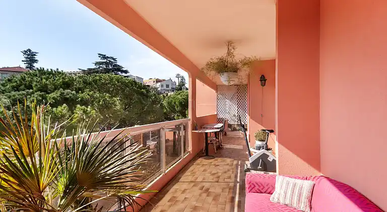 Apartment in Caucade