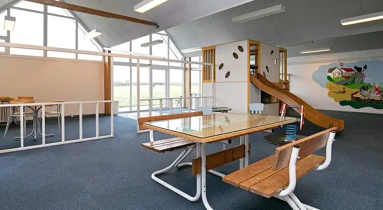 2 room,ground floor w/seaview