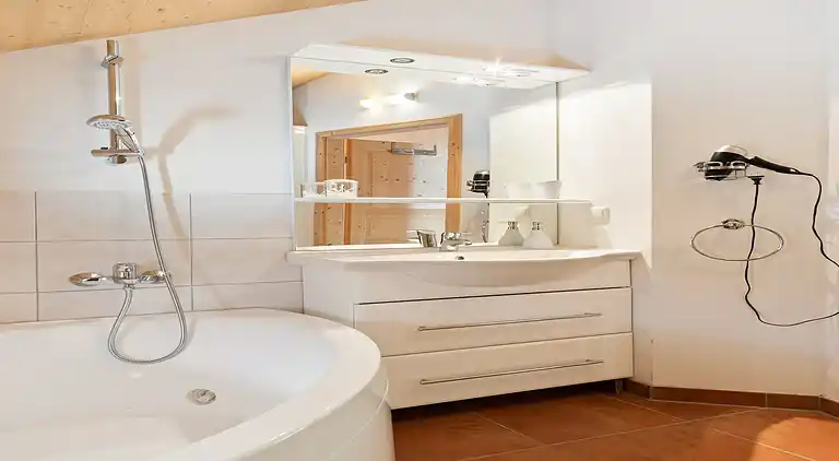 Holiday home in Hohentauern