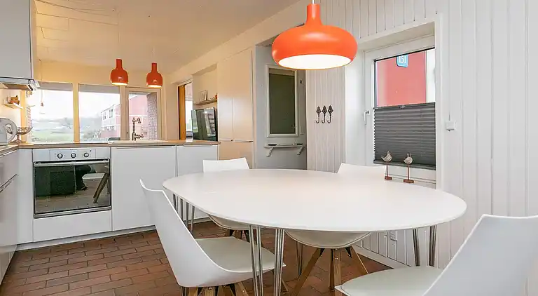 2½ vær. stuen/1.sal