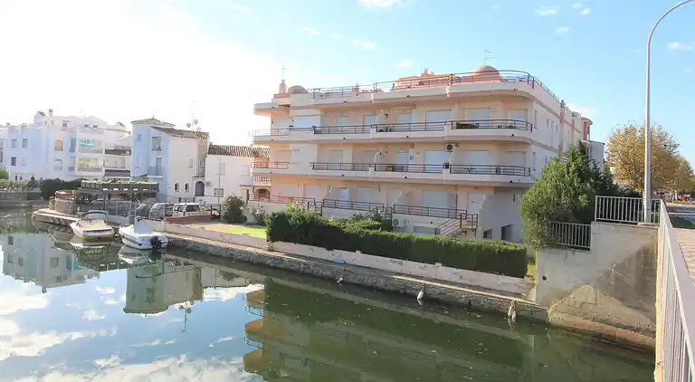 Apartment in Empuriabrava