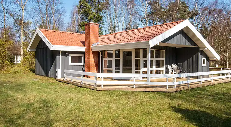 Sommerhus ved Øer Strand