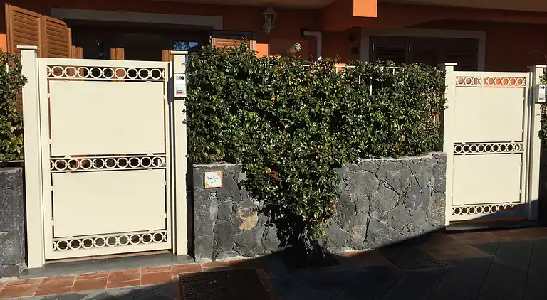 Standard Room PT2 - ETNA ROYAL VIEW