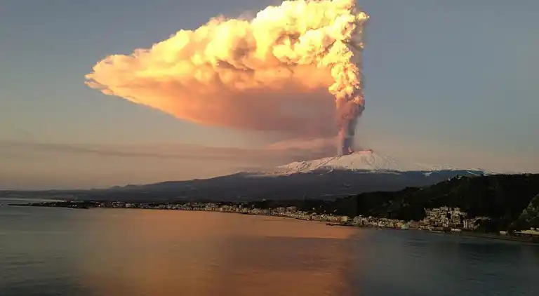 Standard Room PT2 - ETNA ROYAL VIEW