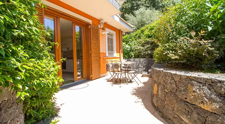 One Bedroom Apartment With Garden View