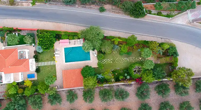 Villa Aphrodite with heated pool and exotic garden