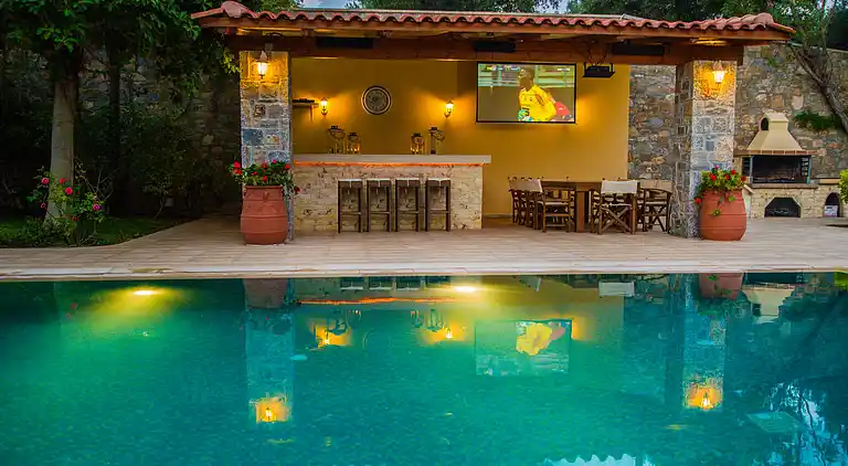 Villa Aphrodite with heated pool and exotic garden