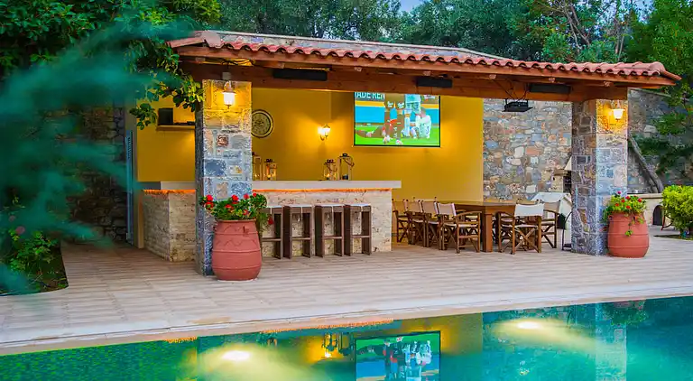 Villa Aphrodite with heated pool and exotic garden