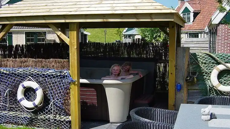 Villa in Hippolytushoef