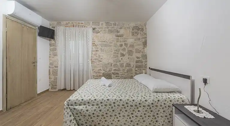 Cottage in Dračevac