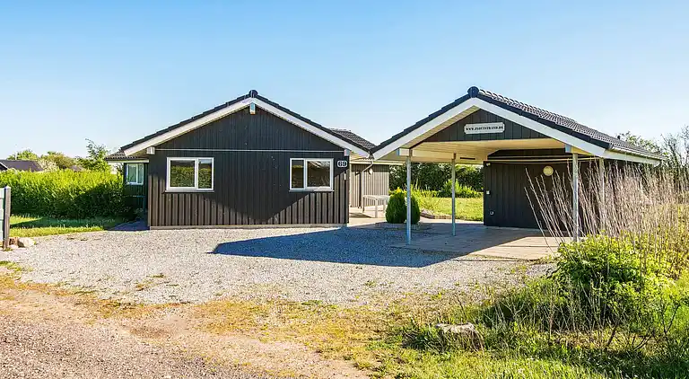 Sommerhus ved Flovt Strand